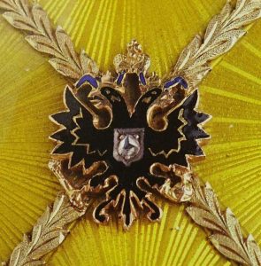 герб на коронационном яйце