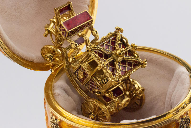 копия коронационного яйца House of Faberge - вид кареты