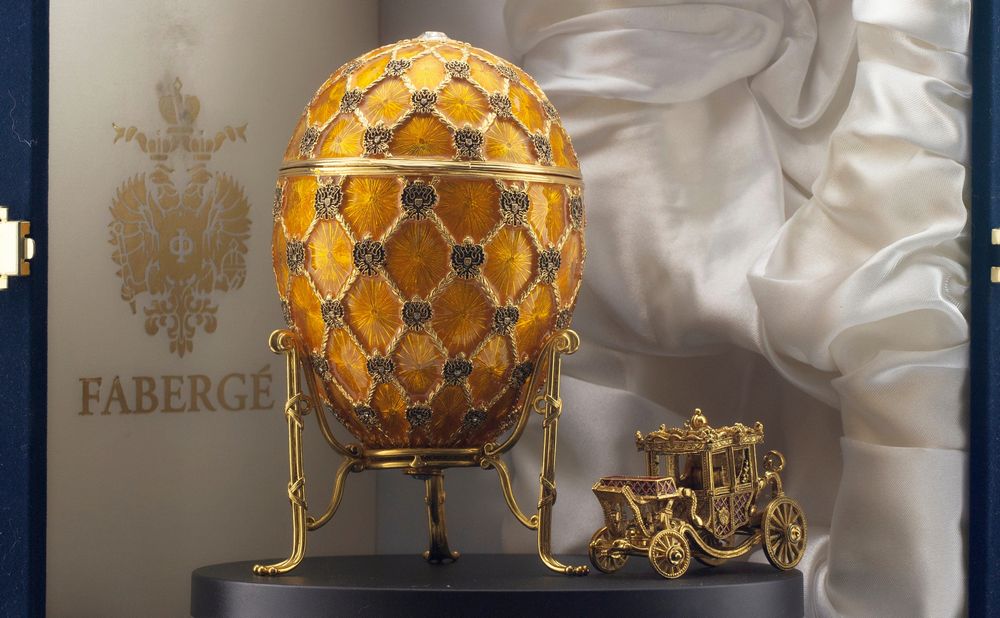 копия коронационного яйца House of Faberge - в футляре